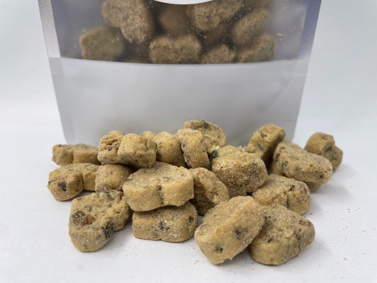 BeyondWhiskers Spinach, Kale, Mozzarella and Chicken Gizzards dog treats image 1