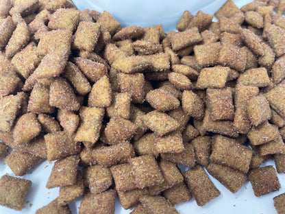 BeyondWhiskers Cranberry Licken My Chicken complete cat treats or Food (Bulk) image 2