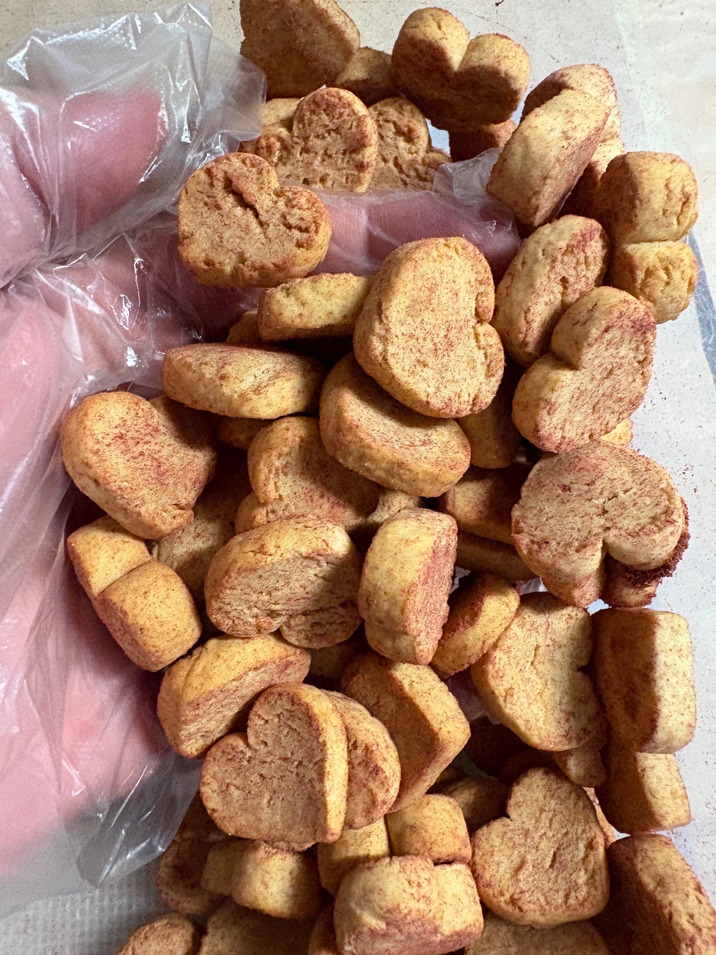 BeyondWhiskers Cranberry Peanut Butter Cookie dog treats Urinary health image 0