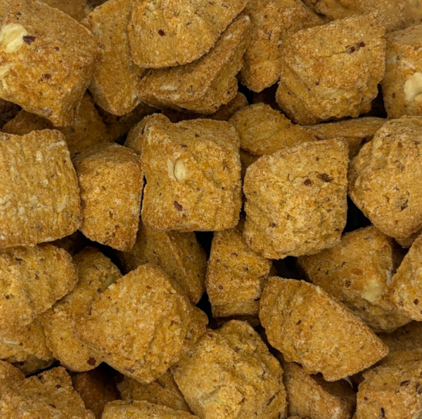 BeyondWhiskers Bacon Cheddar Crunch Bites Dog Treats
