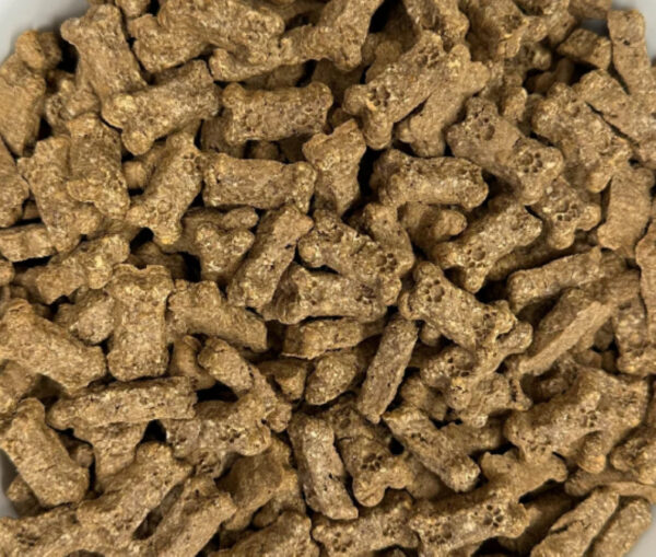 BeyondWhiskers Smoked Bacon Bits Crunchy Bones Dog Treats